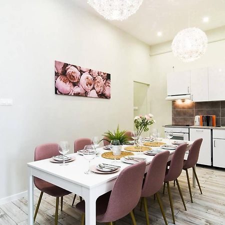 Ultra Central And Stylish Apartment With Ac Budapest Exterior foto
