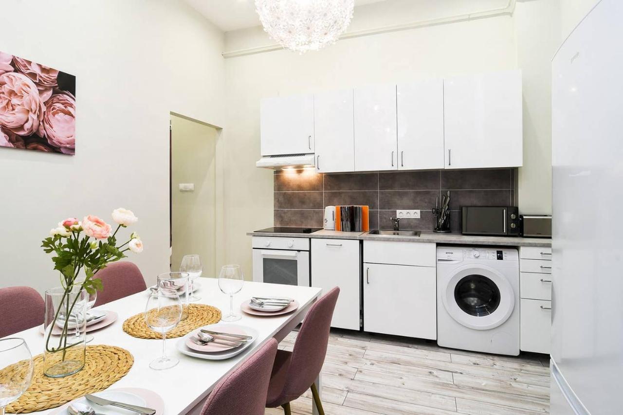 Ultra Central And Stylish Apartment With Ac Budapest Exterior foto